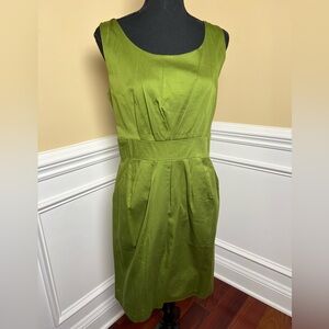 Green apple/chartreuse color, sheath dress, size 8